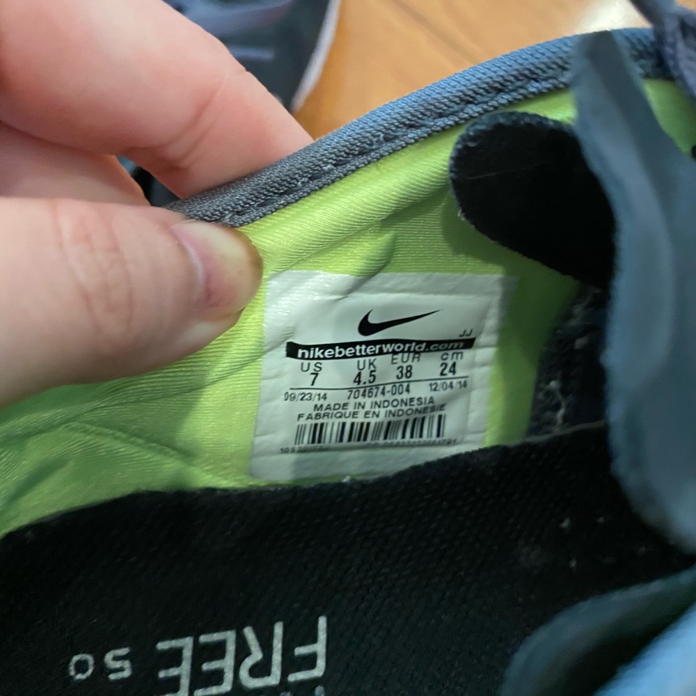 Nike Black Trainers women size 7 - Picture 6 of 7